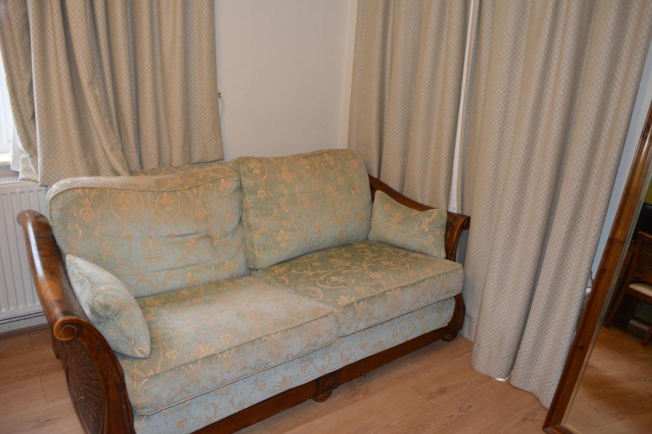 Double Bedroom With View To The Garden Oxford Extérieur photo
